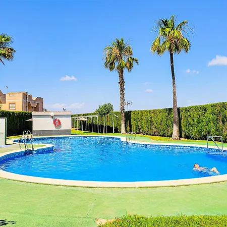 2 Bedroom Gorgeous In Torrevieja