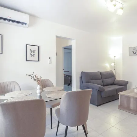 2 Bedroom Gorgeous In *